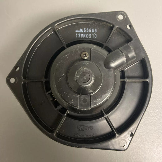 Air Conditioner Heater Blower Motor 62700-30352 for 01-03 Infiniti QX4 - KUDUPARTS