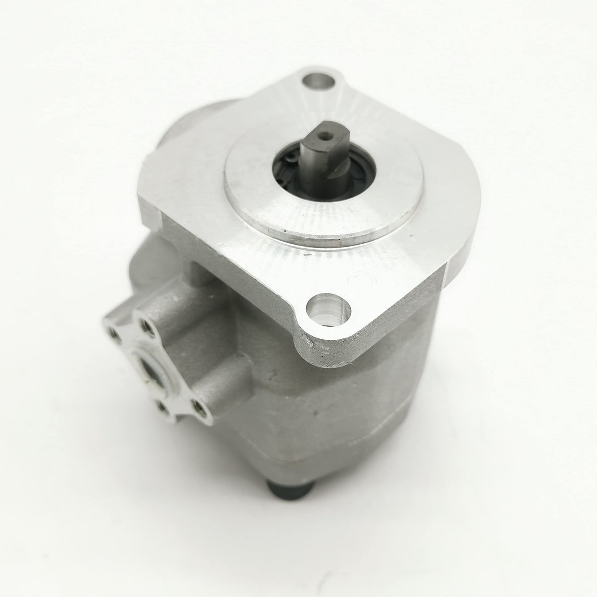 Hydraulic Oil Pressure Pump 38180-36100 38180-76100 for Kubota Tractor L1802 L2002 L2202 L02 - KUDUPARTS