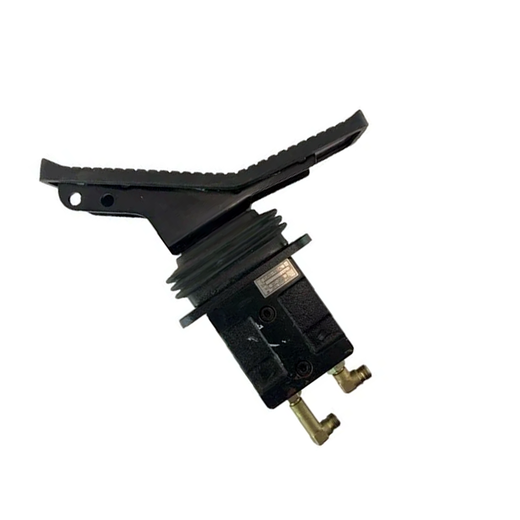 Pedal Single Assembly 34E7-04720 for Hyundai Excavator R110-7 R140LC-7 R140W-7 R160LC-7 R170W-7 R180LC-7 R200W-7 - KUDUPARTS