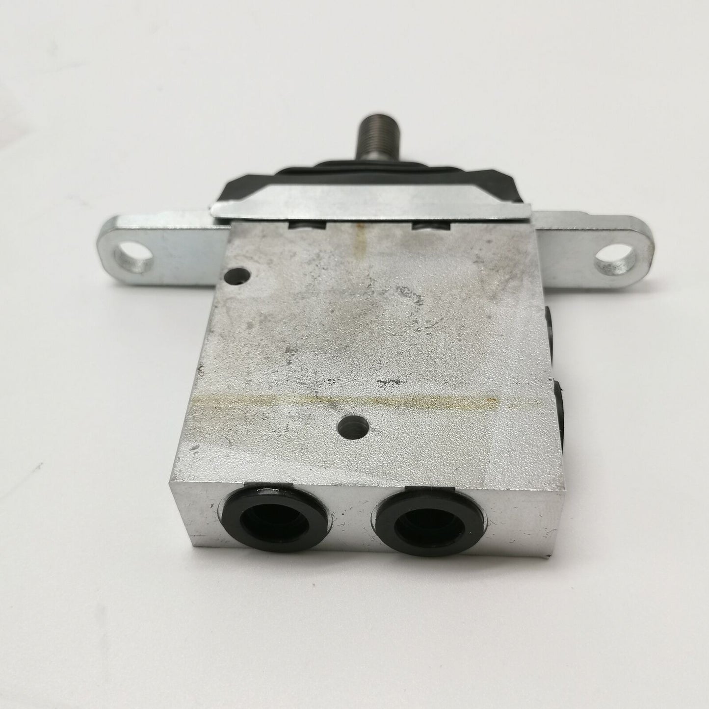 Pilot Valve 702-16-01230 for Komatsu PC-8 Excavator D85 D65 Bulldozer (Ship to US Only.)