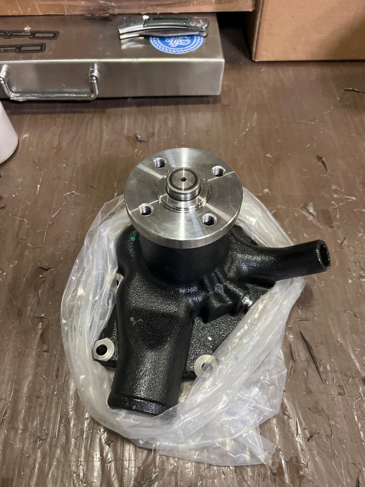 Water Pump ME996794 for Mitsubishi Engine 6D15 6D15T Kobelco Excavator SK220-3 SK220LC-3 (Ship to US Only.)