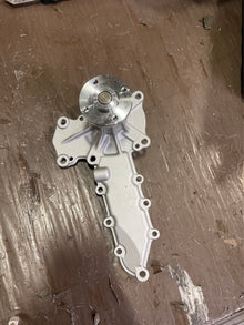 Water Pump 6684865 6684866 For Bobacat 5600 5610 S150 S160 S175 S185 S205 T180 T190 (Ship to US Only.)