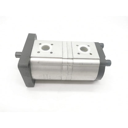 Hydraulic Pump 3A111-82202 Fit for Kubota Tractors M4700 M5400 M6800 M8200 M9000 - KUDUPARTS