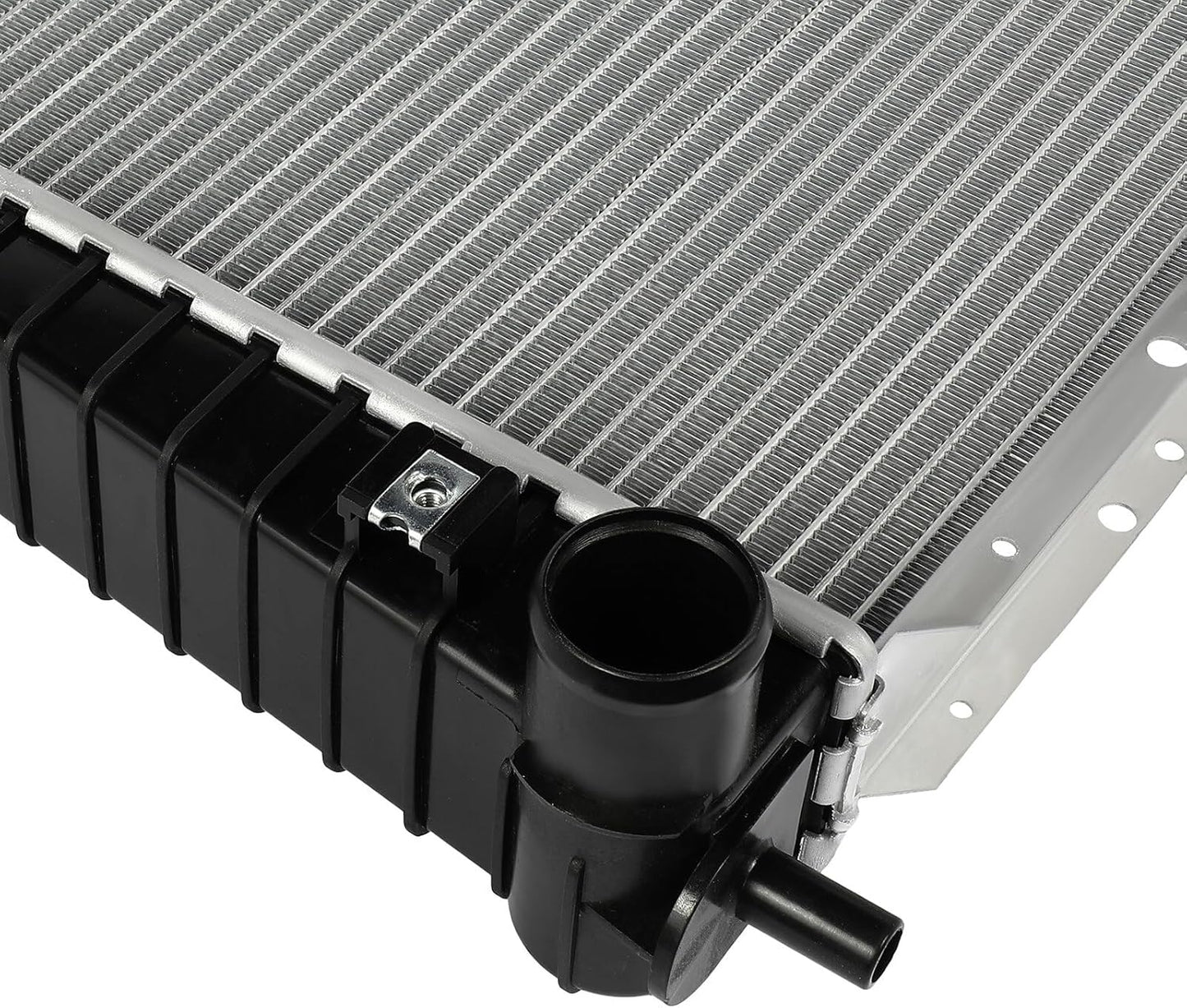 Radiator Compatible with Ford Expedition 4.6L 2004-2006, 5.4L 2004-2008 & F-150 4.2L/4.6L 2004-2008