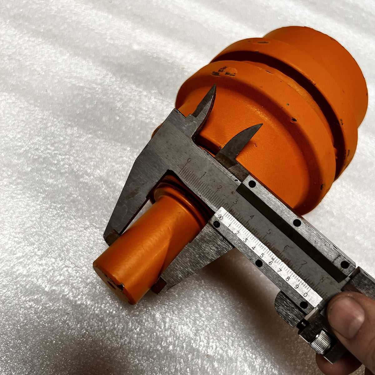 Carrier Roller CXT27948 for John Deere Engine 6081 6090 Harvester CH570 CH670 3510 3520 3522 - KUDUPARTS