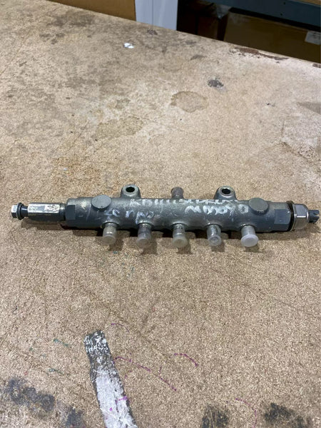 Removed From Original Fuel Common Rail Assembly 1J574-50600 for Kubota Tractor M108SDS M108SH M110XDTC M135XDTC M8560HD M9960HD Loader SVL90-2 SVL90-2C - KUDUPARTS