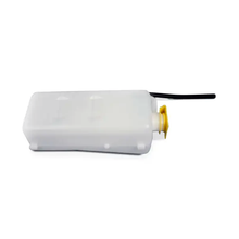 Coolant Reservoir Tank With Cap 52028065AF for Jeep Wrangler 2.4L L4 4.0L L6 2001-2006