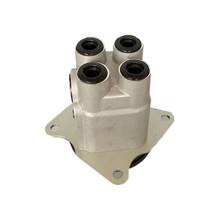 Pour Komatsu BR200-1 BR200S-1 BR200T-1 BR200T-1A BR300J-1 BR310JG-1 BR500JG-1 Contrôleur de joystick Valve pilote 702-16-33002