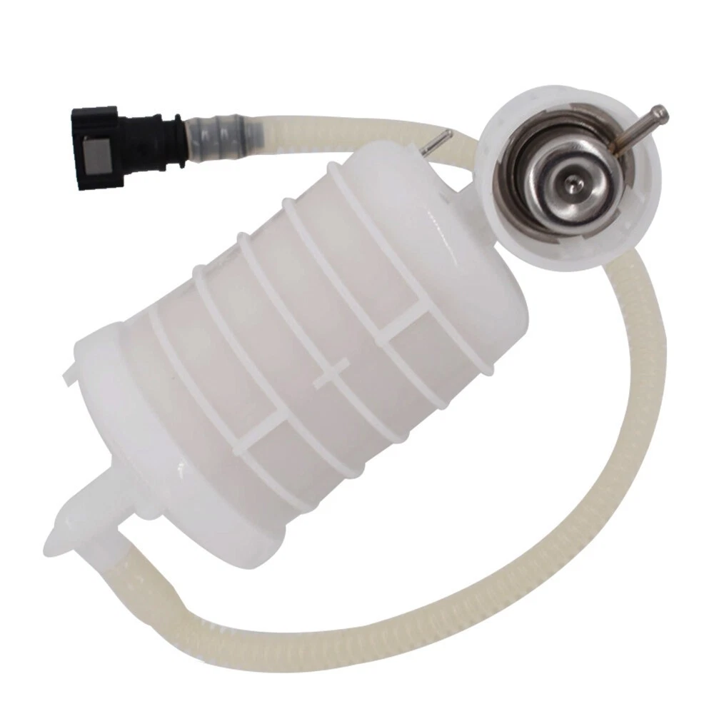 Fuel Filter with Pressure Regulator 16146766158 for BMW X3 2.5L 3.0L L6 2004-2006 2008