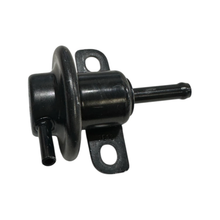 Fuel Pressure Regulator 23280-75020 91173902 for Toyota Engine 3RZFE Vehicle 4Runner T100 Tacoma Pontiac Firefly Suzuki Swift