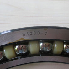 Roulement de roue arrière grand modèle HYUNDAI R130 BA230-7A