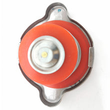 Nueva tapa de radiador 15272-72020 para tractores Kubota L175 L200 L210 L235 L245 L260 L275 L285 L295 L185