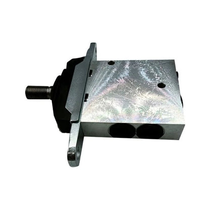 Pilot Valve 702-16-01230 for Komatsu Excavator PC-6 PC-7 PC-8 Bulldozer D85 D65 D37EX-23 D61PX-23 D65EX-17