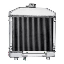 Radiator 15371-72060 for Kubota Tractor B6100D-P B6100E-P B7100D-P