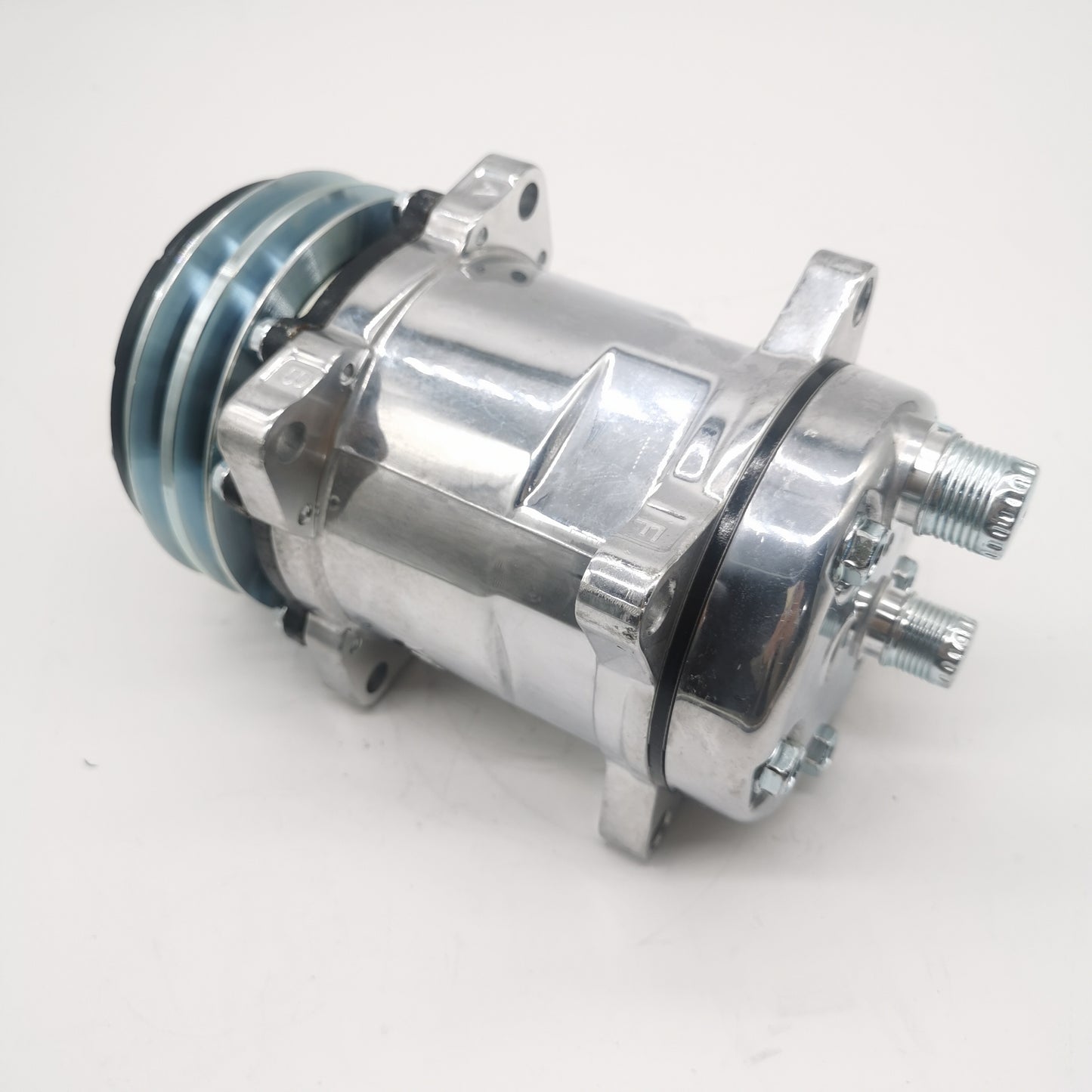 Compresseur de climatisation SD7H15 83972170 pour tracteur Ford New Holland 5110 5610 6410 6610