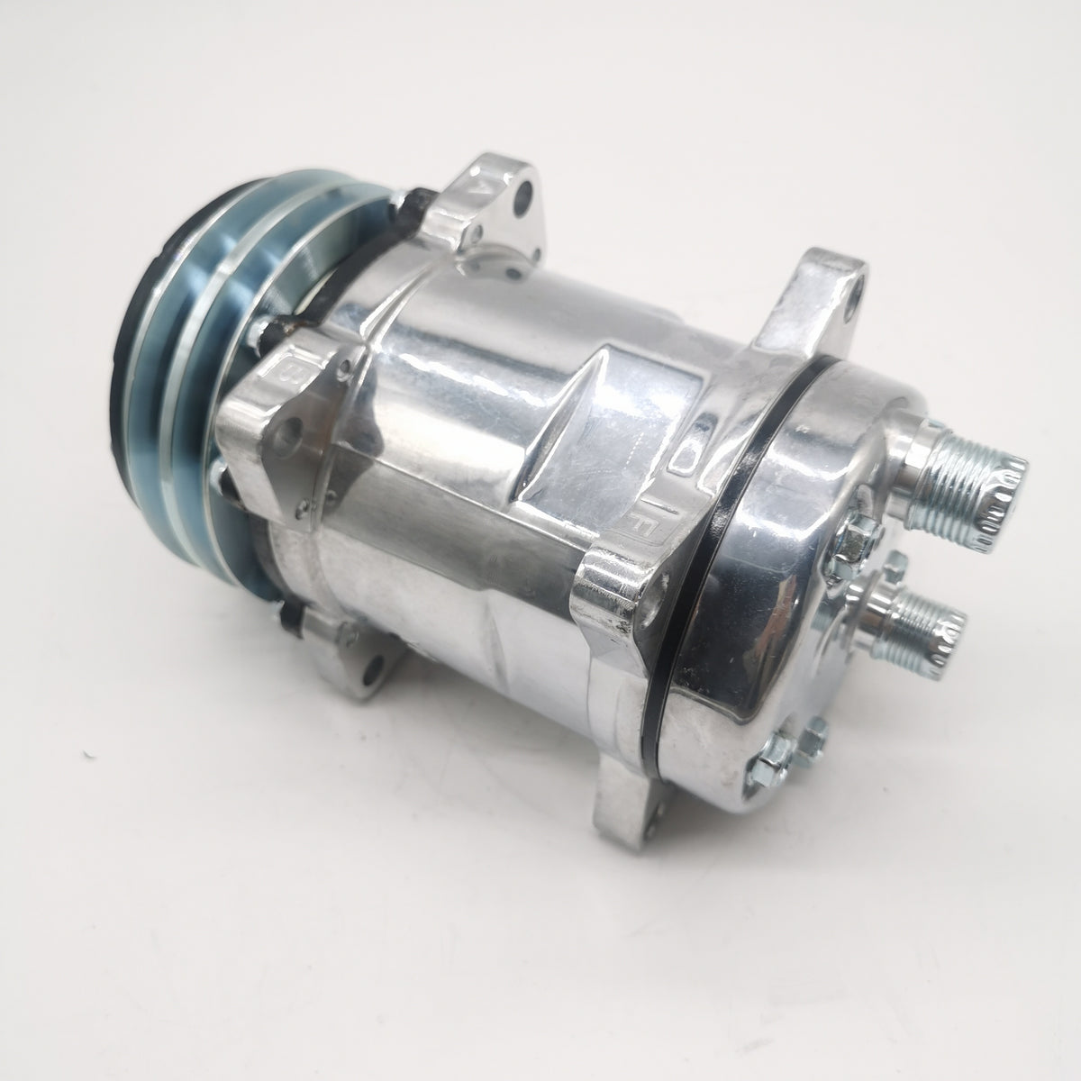 SD7H15 AC Compressor 83972170 for Ford New Holland Tractor 5110 5610 6410 6610 - KUDUPARTS