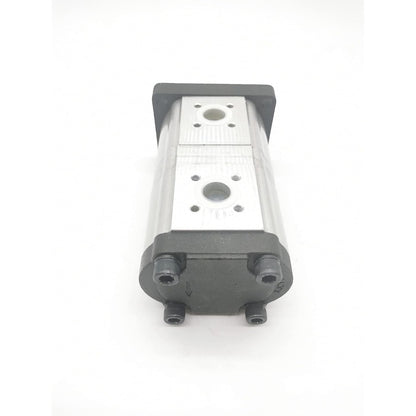 Hydraulic Pump 3A111-82202 Fit for Kubota Tractors M4700 M5400 M6800 M8200 M9000 - KUDUPARTS