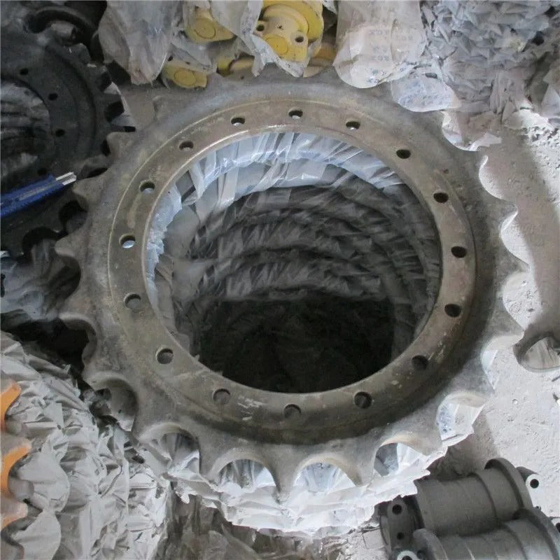 For Hitachi Excavator EX200-3 EX200-5 ZX110 ZX160 ZX200 Sprocket 1018740