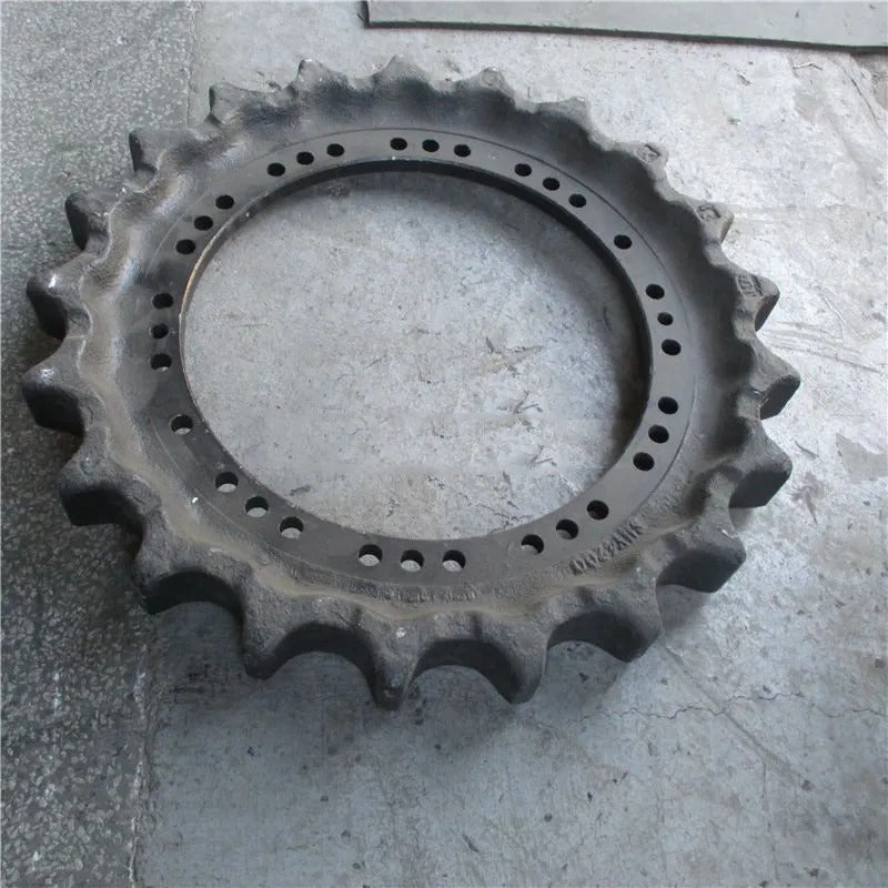 For Hyundai Excavator R210LC-7 R210LC-7H R210NLC-7 R220LC-7H Driving Sprocket 81EM-10010 81EM-10012