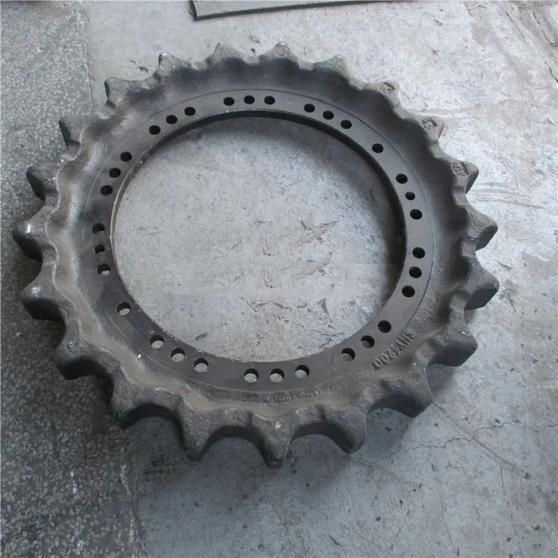 For Hyundai Excavator R210LC-7 R210LC-7H R210NLC-7 R220LC-7H Driving Sprocket 81EM-10010 81EM-10012