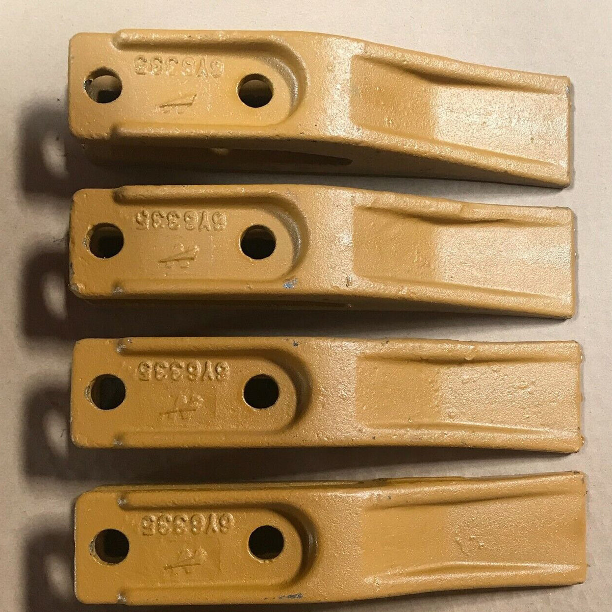 4 PCS Tooth-UNI 135-8203 6Y-6335 for Caterpillar CAT 414E 416B 416C 416D 416E 416F 420D 428E 428F 430D 430E 430F 432D - KUDUPARTS