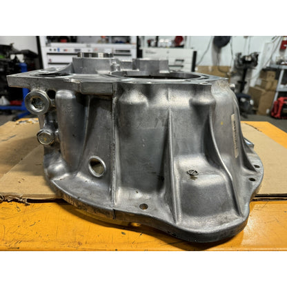 Transmission Housing 32552-U2261-71 for Toyota Engine 1DZ 1ZS 4Y Forklift 8FGU20 8FGU25 8FGU30 8FGU32 8FG18B 8FG25B 8FG30B