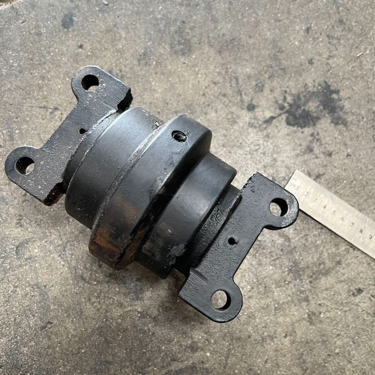 Rouleau inférieur 68658-21750 pour excavatrice Kubota KH-101 KX101