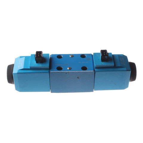 12V Hydraulic Solenoid Directional Valve 25/104700 for JCB SS620 SS640 PS720 PS745 PS760 2CX 3CX - KUDUPARTS