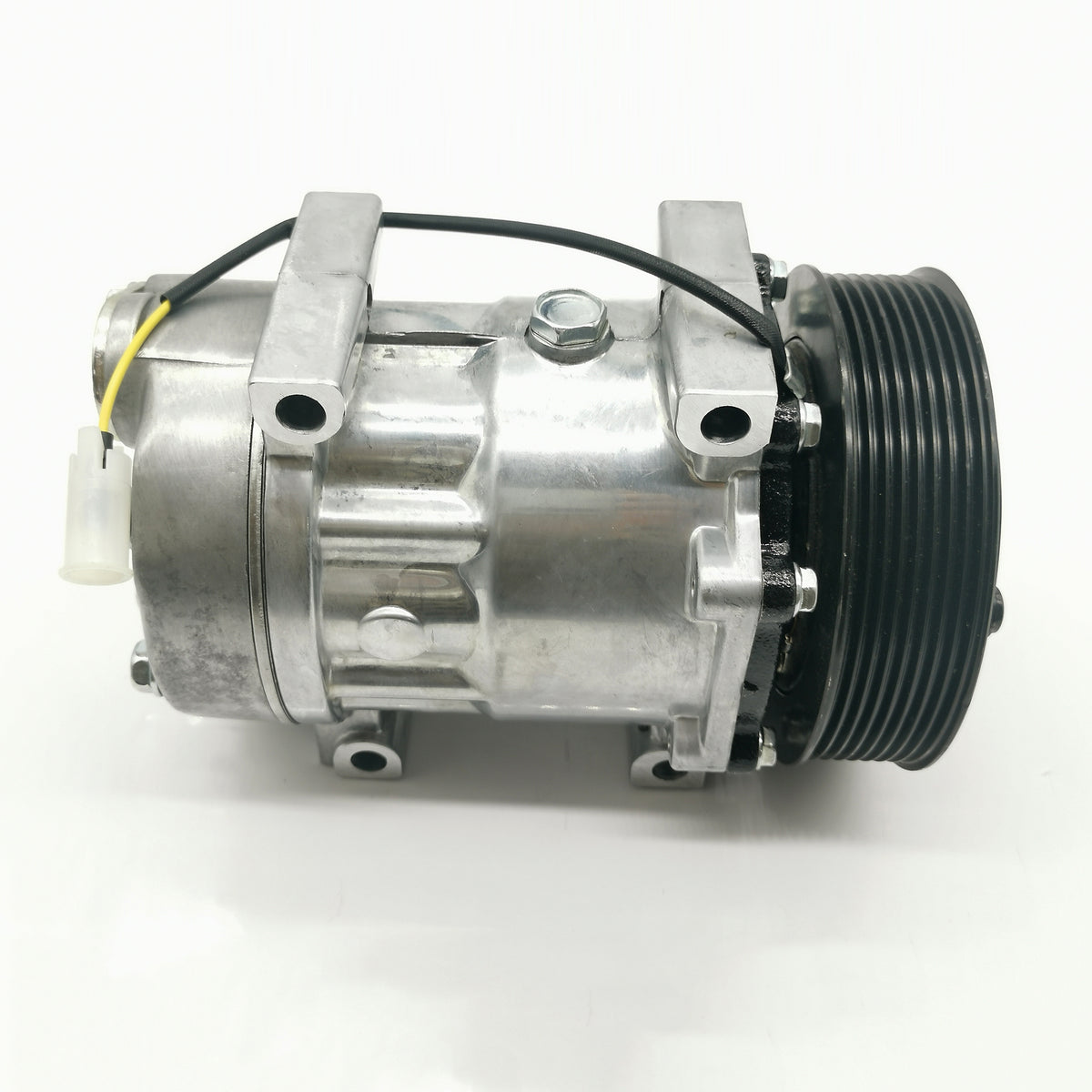 A/C Compressor 15082727 14659238 Fits New Holland Volvo Truck Sanden 8044 8176 - KUDUPARTS